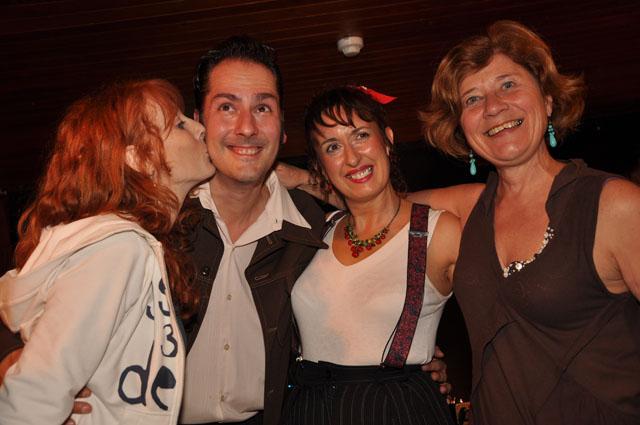 min 2011 11 19 pub 098